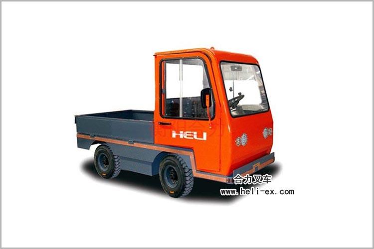 濟(jì)寧叉車的保養(yǎng)分為四類，即日常保養(yǎng)，一級(jí)保養(yǎng)，二級(jí)保養(yǎng)、三級(jí)保養(yǎng)，日常保養(yǎng)是每天都要進(jìn)行的保養(yǎng)